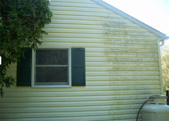 before and after siding photo Super-Clean-Pressure-Washing-Maryland
